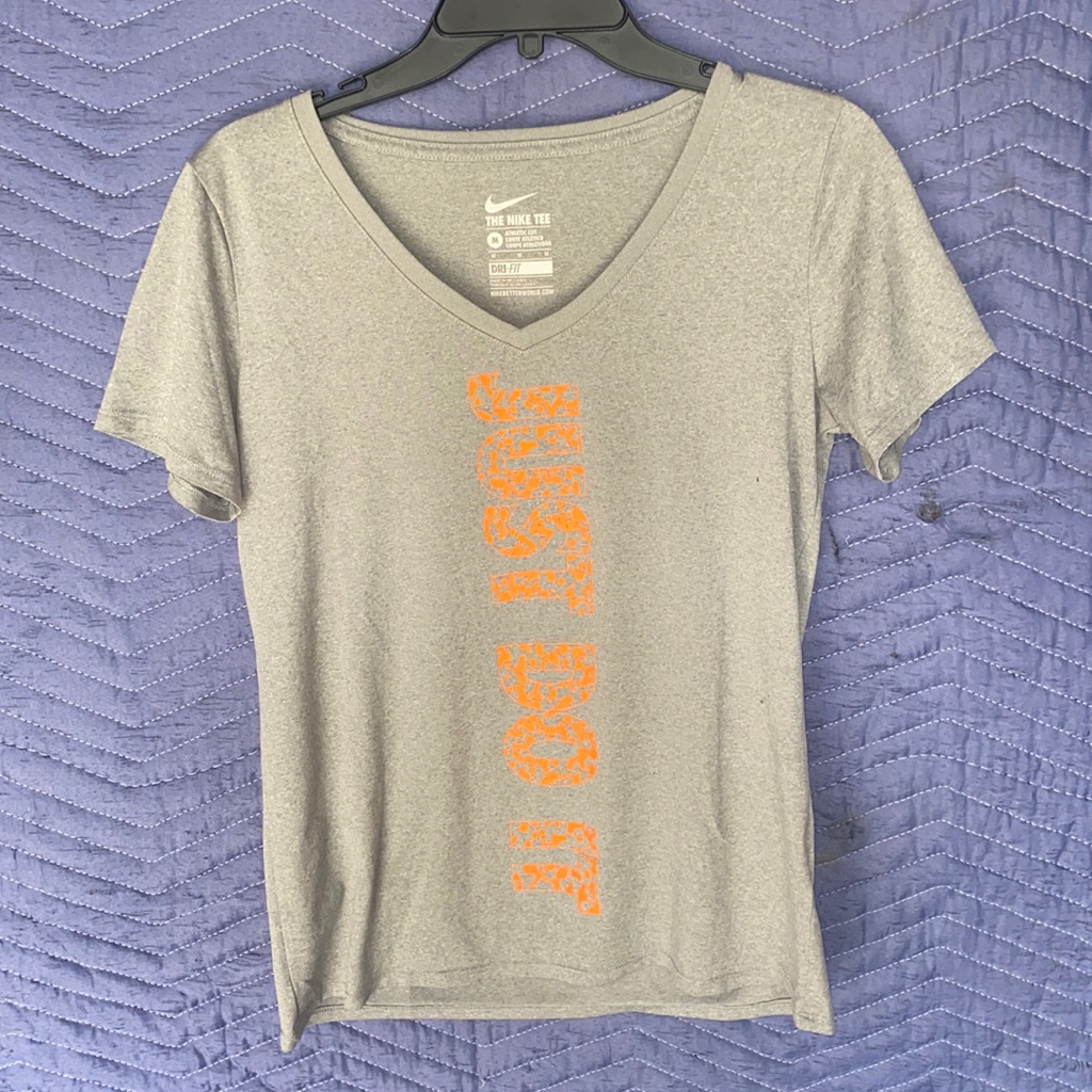 Womens Nike Tee